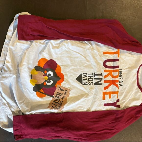💥Buy 2 Get 1 Free💥 Maternity Long Sleeve Tee with Turkey Graphic - Picture 1 of 4